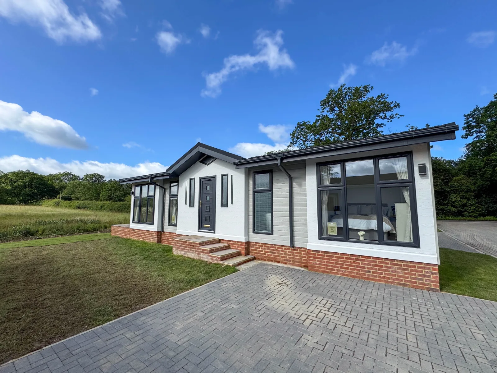 39b St Brelade's Court
