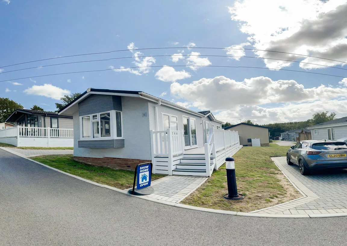 96 The Laurels, view 2