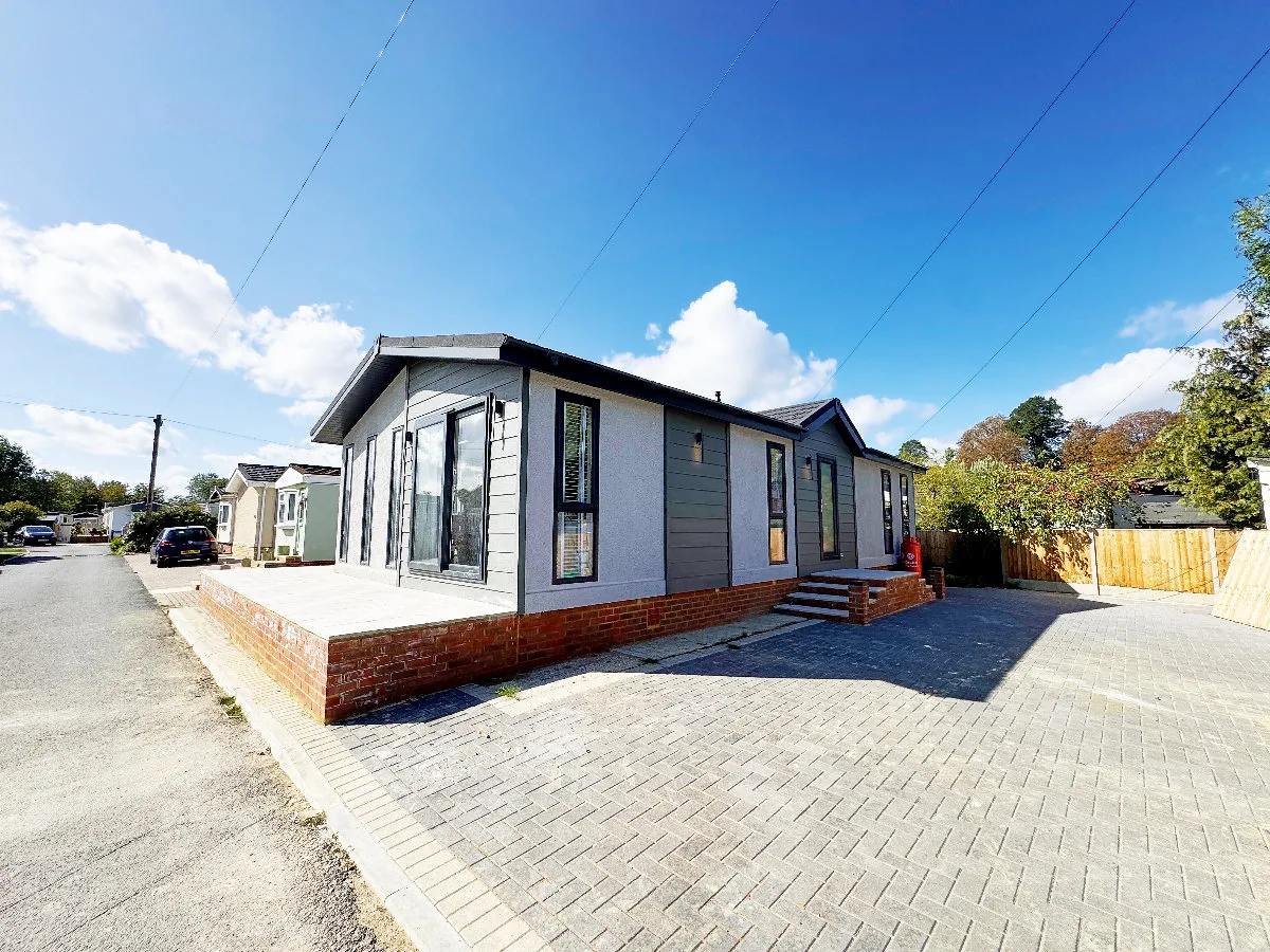 12 Kay Avenue