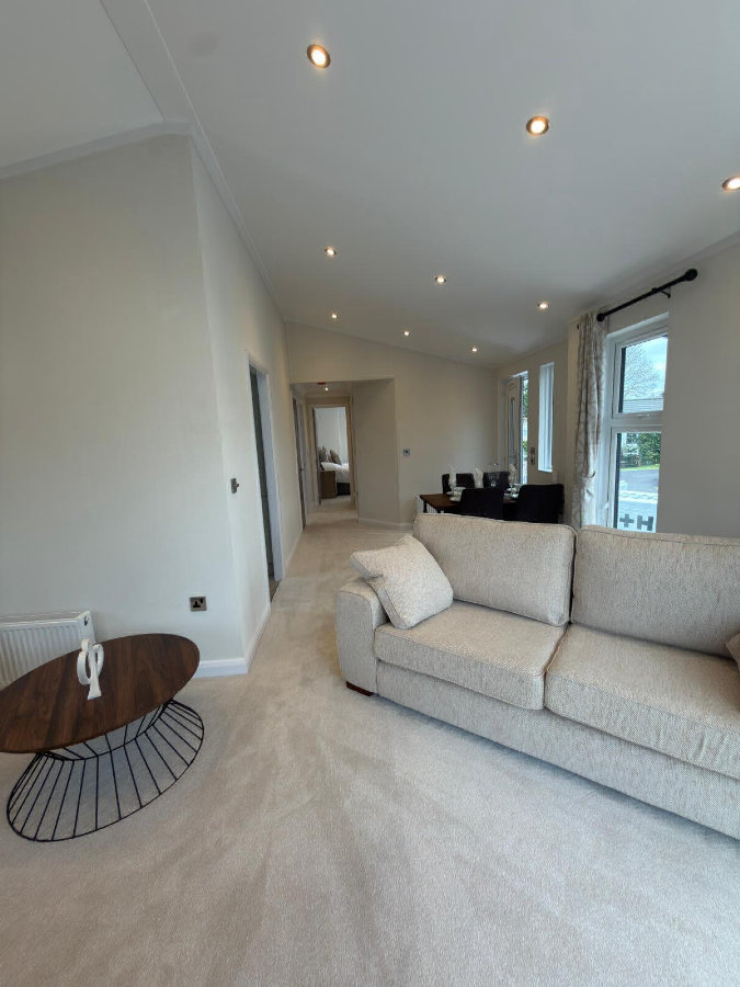 11 Dee Road