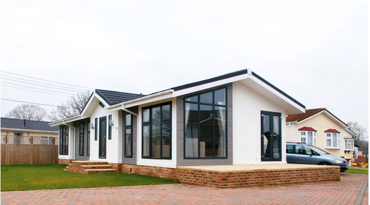 121 Lime Grove – Stately Albion Wentwood
